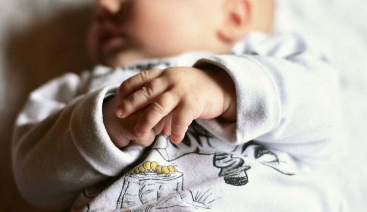 Do babyboxu liberecké nemocnice odložili holčičku, dostala jméno Adélka