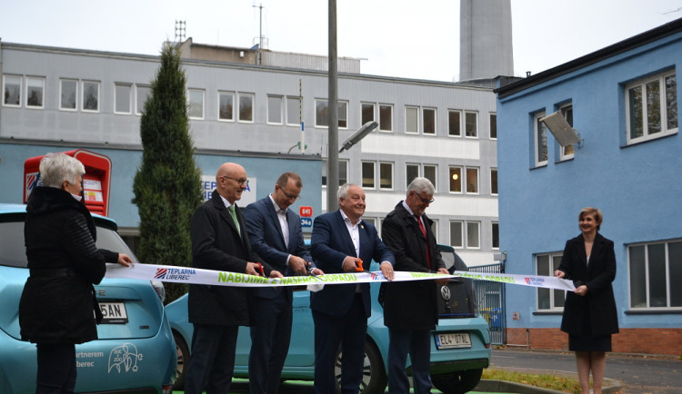 Liberecká teplárna reaguje na současné trendy. Nabízí nejvýkonnější dobíječku elektromobilů