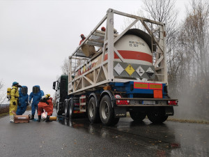 Z cisterny ve Stráži pod Ralskem unikla nebezpečná látka. Hasiči jí likvidovali v rámci cvičení