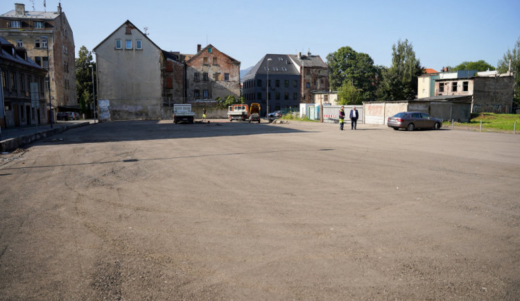 Parkoviště Lucemburská