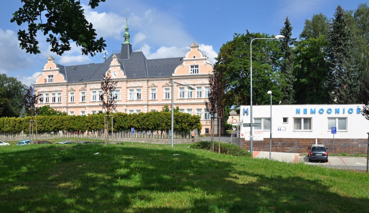Zastupitelé Frýdlantu schválili vstup města do Krajské nemocnice Liberec