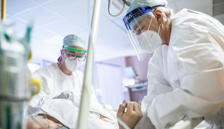 Koronavirus v Libereckém kraji dál nabývá na síle, za týden přibylo 1551 případů