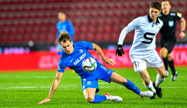 Po čtyřech výhrách bez bodů. Slovan prohrál na Spartě 2:1