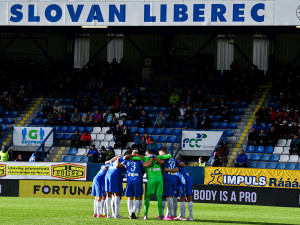 Na Slovan může jen tisíc diváků. Přednost mají permanentkáři po očkování nebo prodělaném covidu