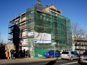Liberec dokončuje rekonstrukci dalšího domu pro sociální bydlení, Na Horákovce bude devět bytů