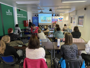 Zaměřeno na ženy: speciálním kurzem bezpečné jízdy prošlo čtyřicet řidiček