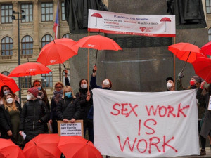 V pátek je Mezinárodním dnem proti násilí na ženách a mužích pracujících v sexbyznysu