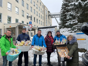 Vážíme si vás a děkujeme. Liberečtí řidiči veřejné dopravy uspořádali sbírku pro zdravotníky