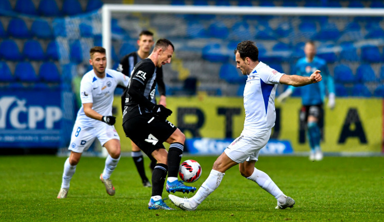 Boj severu proti jihu bez vítěze. V utkání Slovanu s Budějovicím branka nepadla