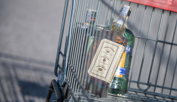 Konec roku bývá na silnicích rizikový. Osm procent lidí řídí pod vlivem alkoholu