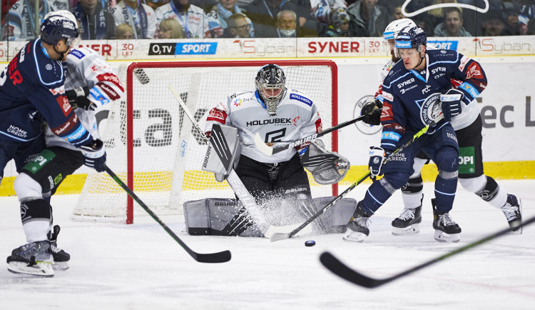 Vítězství po repre pauze. Tygři vyhráli ve Varech 3:2