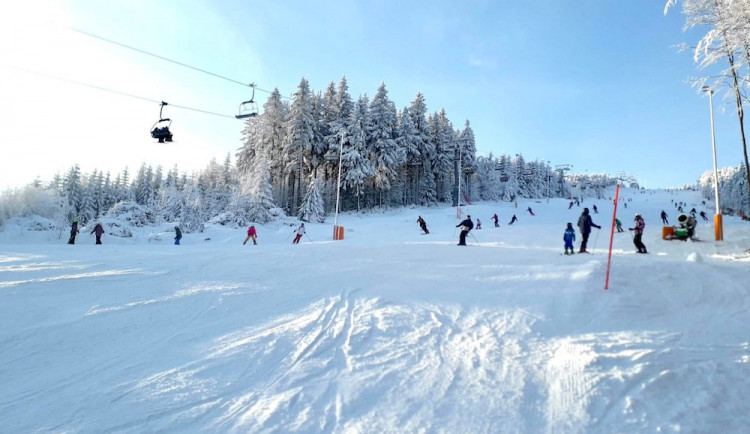 Pro skiareály v Libereckém kraji začne hlavní část zimní sezony