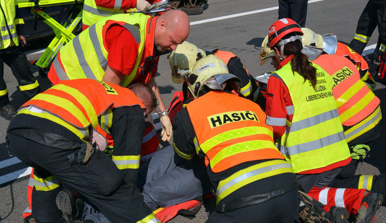 Dopravních nehod v Libereckém kraji meziročně přibylo, zemřelo patnáct lidí