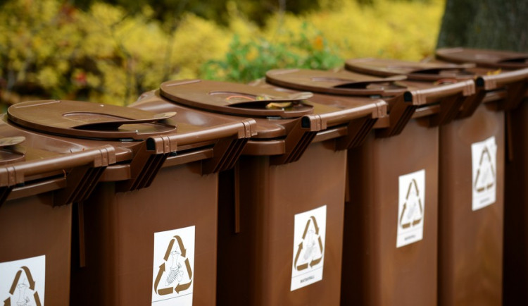 Lidé v Břeclavi dostanou hnědé popelnice na bioodpad