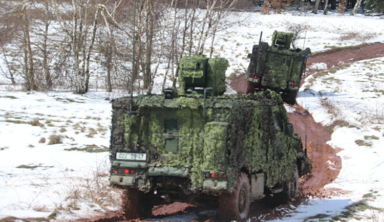 Liberečtí chemici převezmou první průzkumná vozidla ze zakázky za miliardy Kč