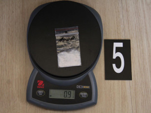 Policisté zatkli dealerku z Turnovska. Lidem prodala skoro čtvrt kila pervitinu