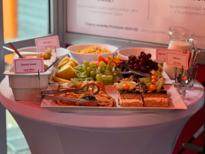 Prázdná sjezdovka, ranní manšestr a snídaně pod můstky. Otestovali jsme Fresh Track na Ještědu