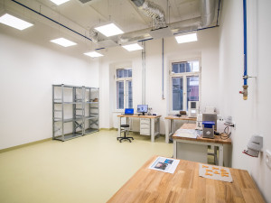 Špičkové stroje a nejmodernější sklářské i bižutérní technologie. Do školy na Podhorské se vrátili studenti