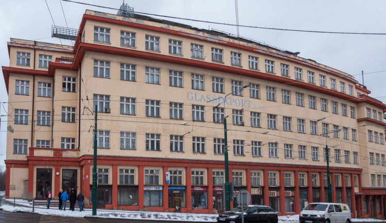 Má Liberec koupit budovu bývalého Skloexportu?