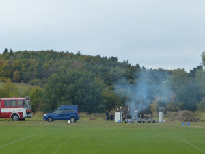 Odborníci zjistili, že pálení v otevřených ohništích extrémně znečišťuje ovzduší