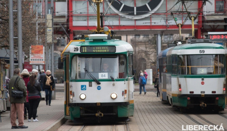 Kvůli opravám tramvajové trati bude Žitavská ulice od nádraží k viaduktu neprůjezdná