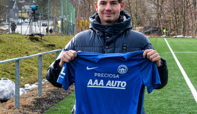 Ještě jedna posila. Slovan získal na hostování ze Slavie mladého stopera Prebsla