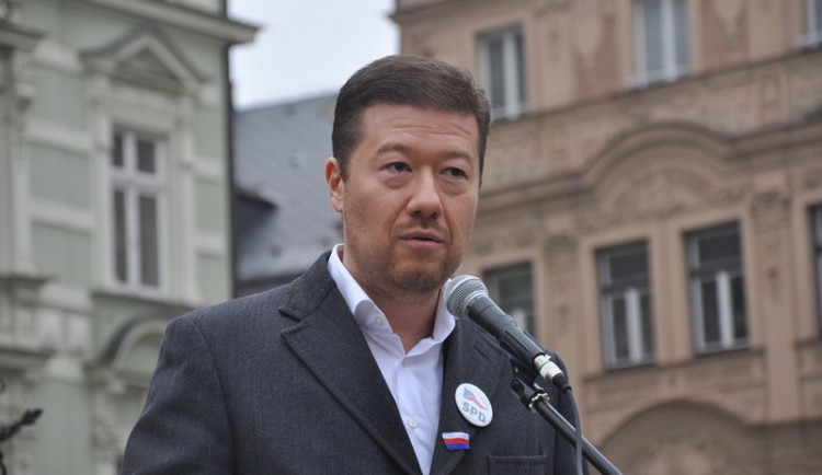 Liberecká SPD sdílela účelově sestříhané video: zpravodaj ČT v něm „potvrzuje“ oficiální verzi Kremlu