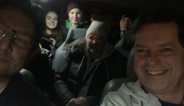 Jiří Stodůlka s kolegou přivezli do Frýdlantu pět uprchlíků.