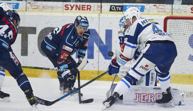 Vyrovnání v posledních sekundách a úder v prodloužení. Tygři vyhráli nad Kometou i druhý zápas