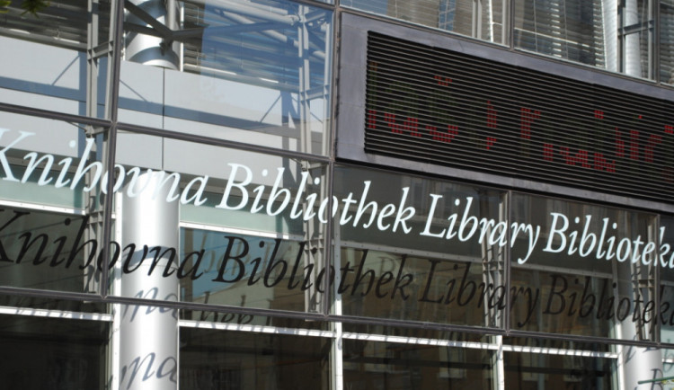 Darujte knihy v ukrajinštině. Liberecká knihovna chce vytvořit knižní fond pro Ukrajince