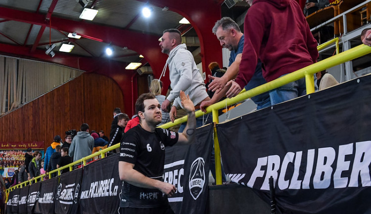 Za FBC odehrál patnáct sezon, teď končí. Loučení po zápase bylo velmi silné, říká Matěj Klucho