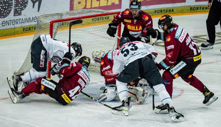 První čtvrtfinále Tygři nezvládli, na Spartě prohráli 0:7