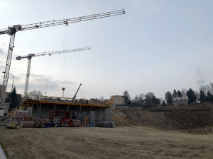 Na Perštýně roste pět set bytů. První stovku už si lidé rezervovali, hotové budou až za rok