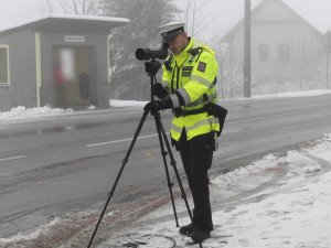 Policisté v Libereckém kraje kontrolovali používání bezpečnostních pásů a autosedaček. Odhalili i další prohřešky řidičů