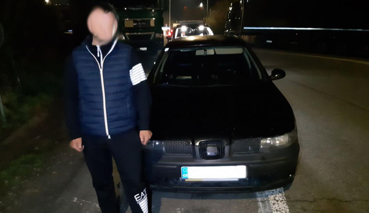 Narkoman z ciziny na Brněnsku znovu usedl za volant. Řídit přitom nesmí do roku 2031