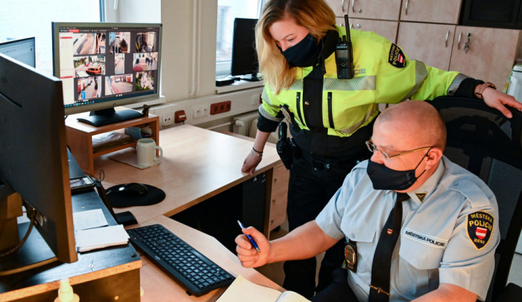 Moje lečo je pryč, naříkala důchodkyně z Brna a vypuklo tajemné vyšetřování