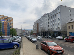 Stovky bytů, kanceláře. Na třídě 1. máje se brzy začne stavět