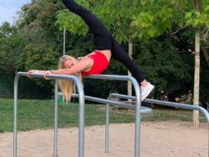 V minulosti se Aneta věnovala gymnastickému aerobiku