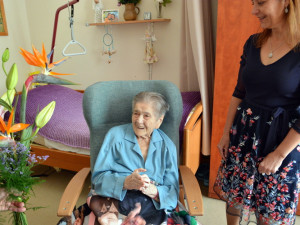 Pořád kolem mě byly děti, byla jsem vychovatelkou, vzpomíná stoletá jubilantka z Liberce Božena Hošková