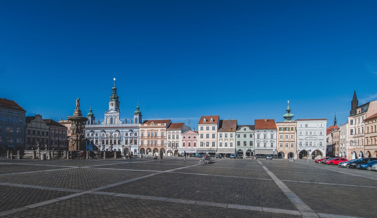 Město loni hospodařilo s přebytkem půl miliardy korun