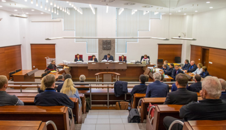 Dva z obžalovaných v liberecké korupční kauze chtějí uzavřít dohodu