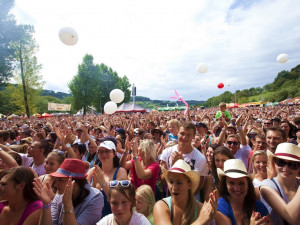 Hudebně-švestkový festival Trnkobraní se vrací a oznamuje kompletní line-up s kapelami Chinaski, Rybičky 48, Tři sestry a dalšími interprety