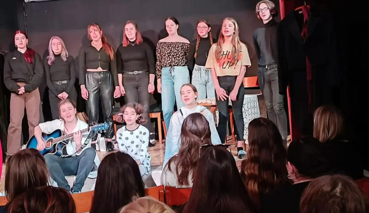 Nové liberecké minidivadlo HáeSko zve děti na svůj letní herecký kurz. Ten zakončí divadelní premiérou před diváky