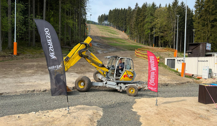 Porušení dohody, vadí ekologům plány na rozšíření skiareálu na Ještědu. Ústupová varianta, brání se TMR