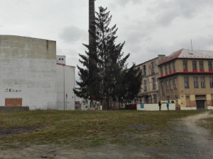 Zchátralý areál textilky Bekon v Hrádku nad Nisou čeká revitalizace. Vyjde zhruba na půl miliardy