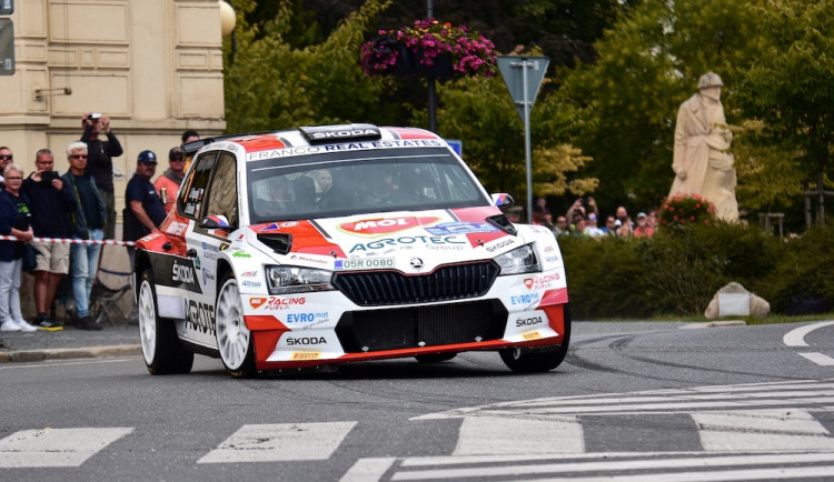 Bohemia Rally podesáté vyhrál Jan Kopecký. Boj do posledního kilometru, řekl vítěz