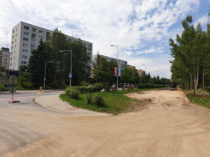 Osmdesát nových míst na Dobiášovce. Parkoviště roste na místě budoucí tramvajové trati