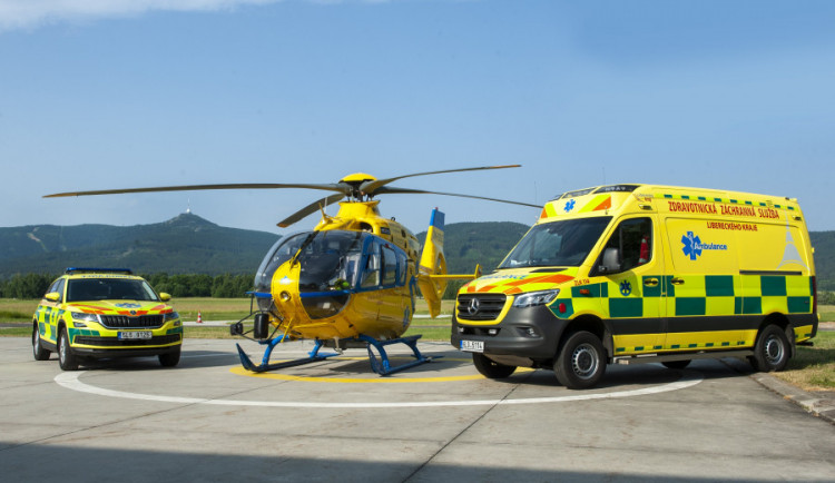 Krajští záchranáři získají nová vozidla systému rendez-vous i speciální vůz pro kontakt s nebezpečnou nákazou
