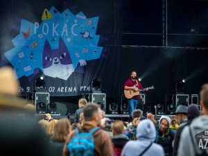 Benátská je u konce. Propršená sobota patřila Chinaski nebo Pokáčovi