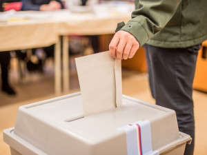 Do Senátu budou v září voliči na Liberecku vybírat jen ze čtyř kandidátů. Je to nejméně v historii